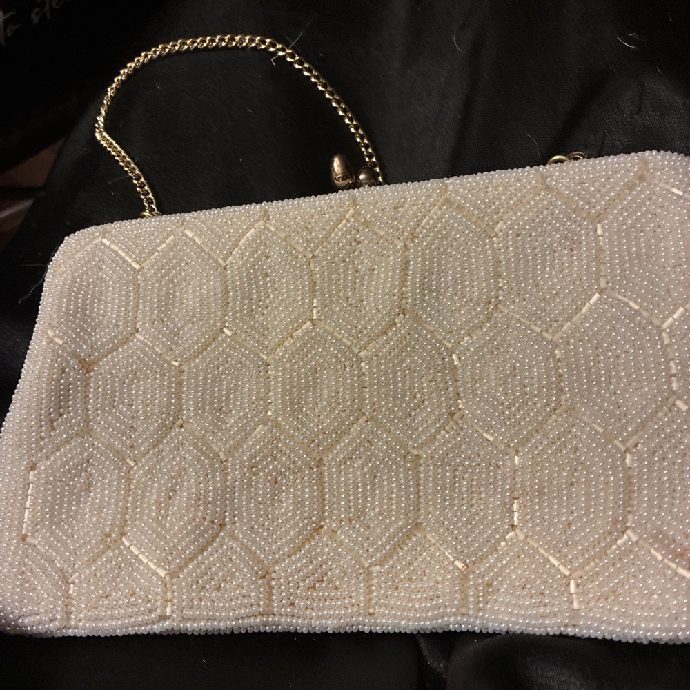 Vintage Elegant Cream Beaded Clutch